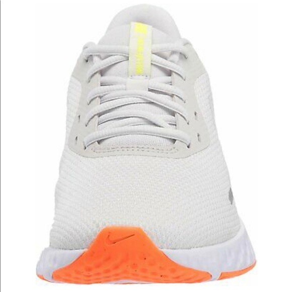 wmns nike revolution 5